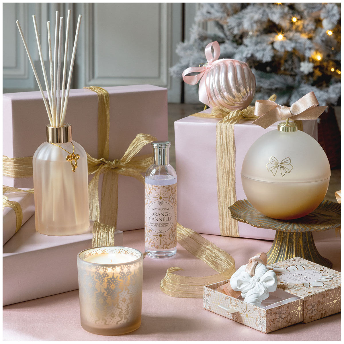 Bougie Orange Cannelle Rubans de Fête Mathilde M dans son coffret