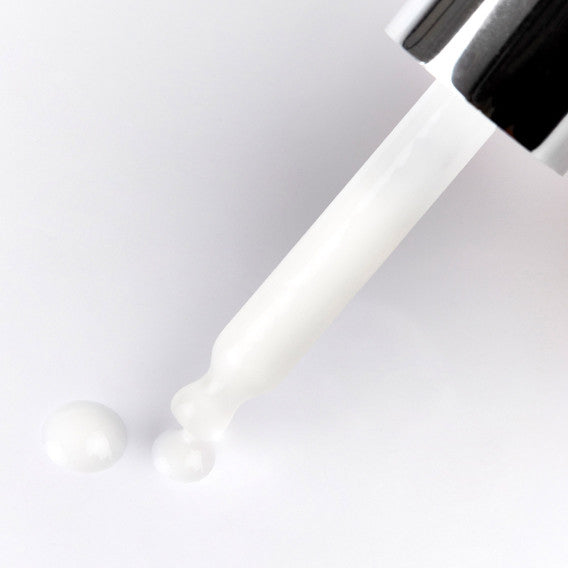 Sérum PHYTOMER PIGMENT 2D haute correction des taches, vue rapprochée
