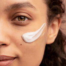 Charger l'image dans la galerie, Crème Éclat aux Cinq Fleurs Bio Cinq Mondes 50ml - Soin Visage Naturel