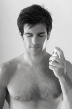 Charger l'image dans la galerie, YONKA - Lotion YK 150 ml - Après Rasage Apaisant en Spray