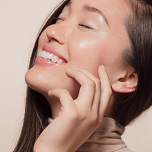 Charger l'image dans la galerie, Sérum Lumière Sublime Cinq Mondes 30ml - Rituel de Jeju Anti-Taches