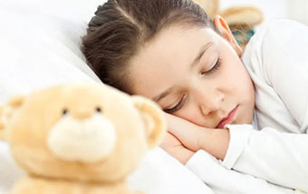 Dormir pour bien grandir : les bienfaits du sommeil pour les enfants