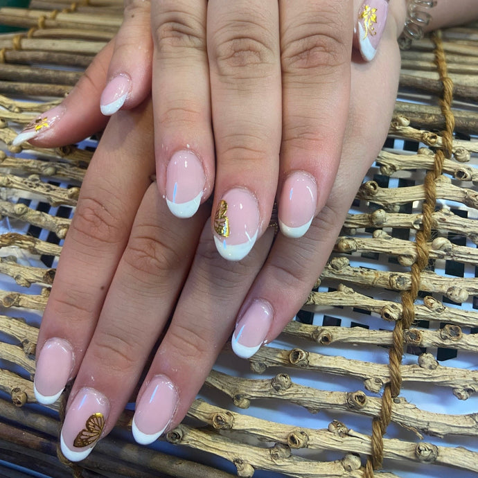 Manucure & semi-permanent à Beauvais : ongles parfaits longue tenue