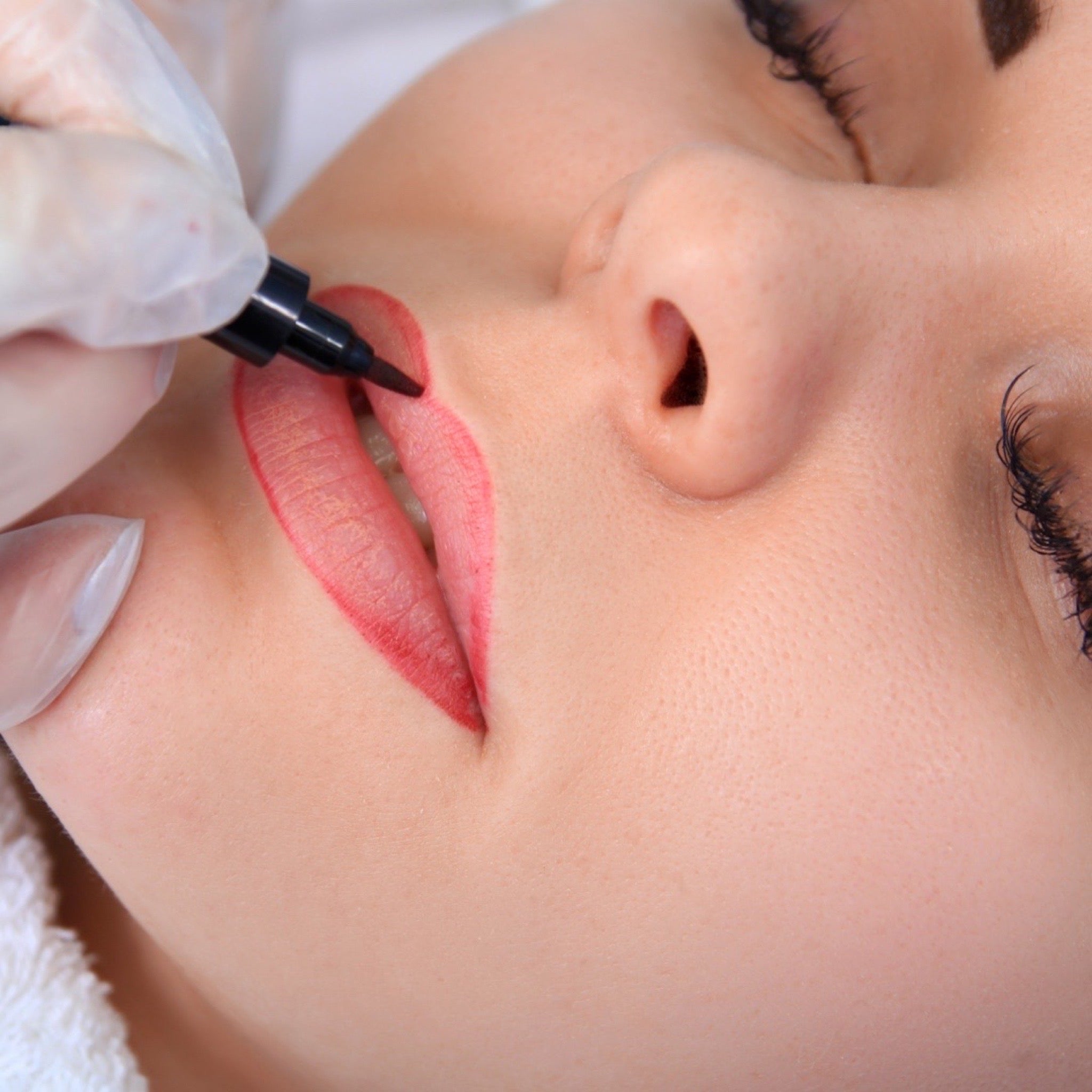 Maquillage permanent à Beauvais – Sourcils, lèvres et eye-liner – Institut Nature & Beauté