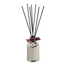 Charger l&#39;image dans la galerie, MATHILDE M - Diffuseur de parfum d&#39;ambiance Célébrations Exquises 200 ml - Rose Élixir
