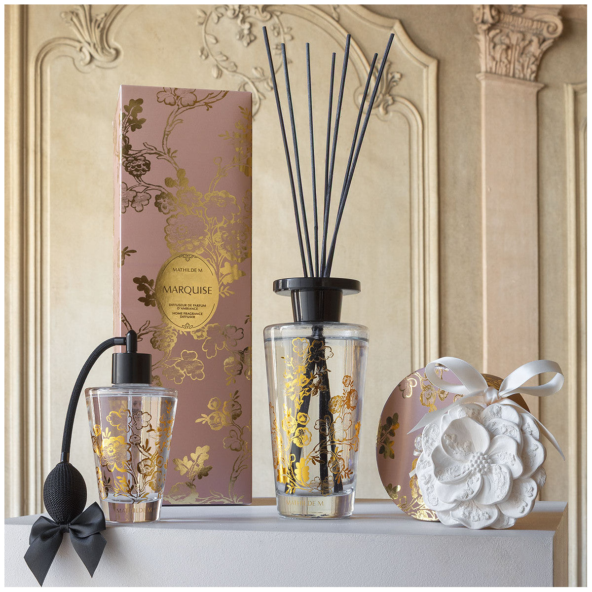 Diffuseur Trésor de Fleurs Marquise 450 ml Mathilde M avec sept tiges noires