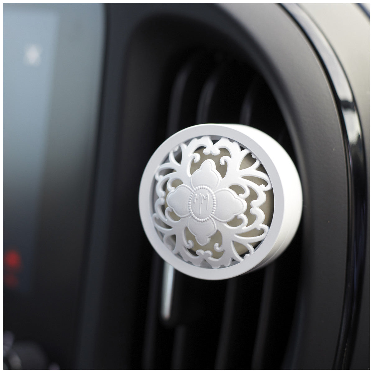Diffuseur de parfum pour voiture - MATHILDE M