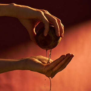 Huile Universelle Ayurvédique Nouvelle Formule - CINQ MONDES - 150 ml