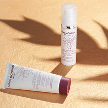 Charger l&#39;image dans la galerie, Exfoliant Graines et Fleurs - CINQ MONDES - Rituel de Bali Indonésie 60 ml
