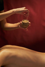 Charger l&#39;image dans la galerie, Rituel de Sparte by Cinq Mondes - Soin Massage Décontractant Profond
