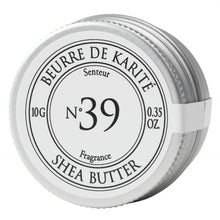 Charger l&#39;image dans la galerie, Beurre de karité à l&#39;argan parfumé pour des lèvres au top 10 g
