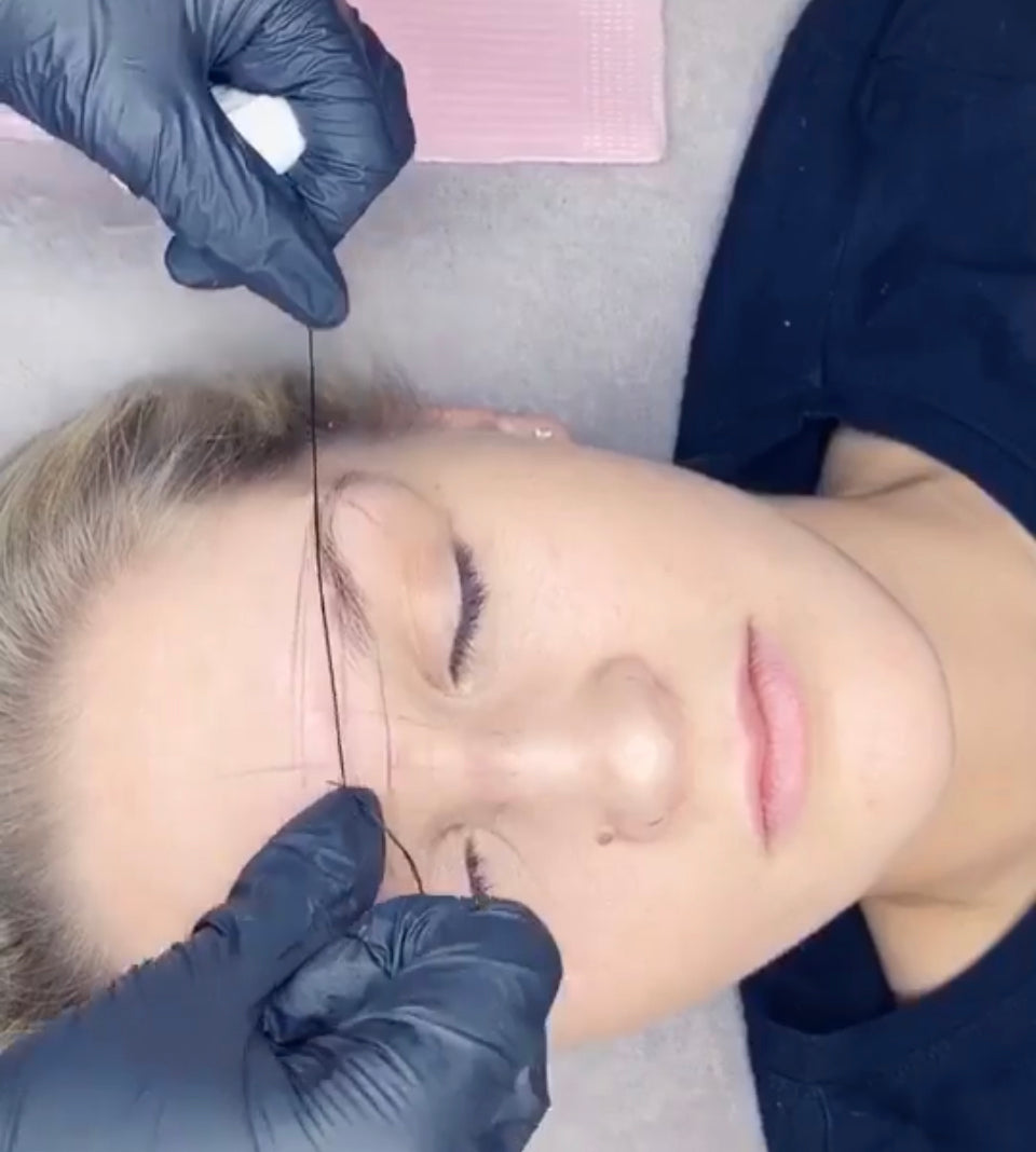Teinture des sourcils au Henné ou Hybride