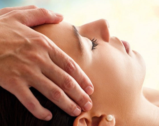 Soin-Massage du Visage Éclat «Rituel Fleurs de Bali®» Cinq Mondes 30 min