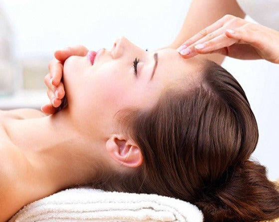 RITUEL DU MOIS : Soin du Visage Cinq Mondes Sublimateur «Rituel aux Cinq Fleurs®»